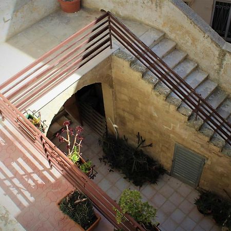 Dimora Vico Dei Nohi Bed & Breakfast Lecce Exterior photo